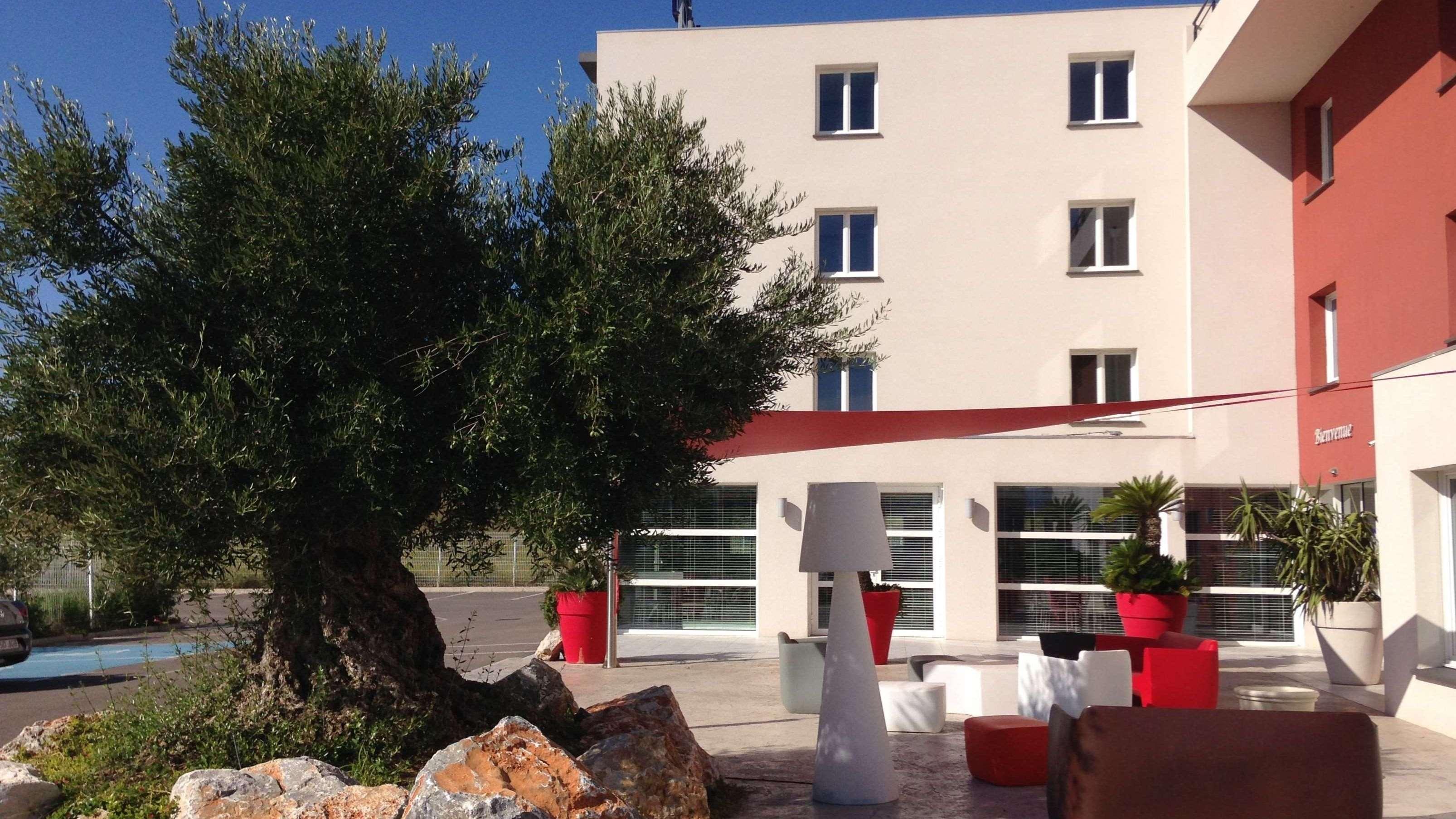 Kyriad Perpignan Sud Hotel Екстериор снимка