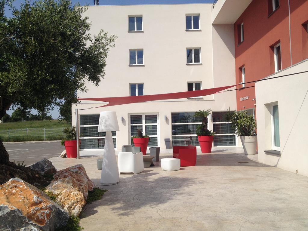 Kyriad Perpignan Sud Hotel Екстериор снимка